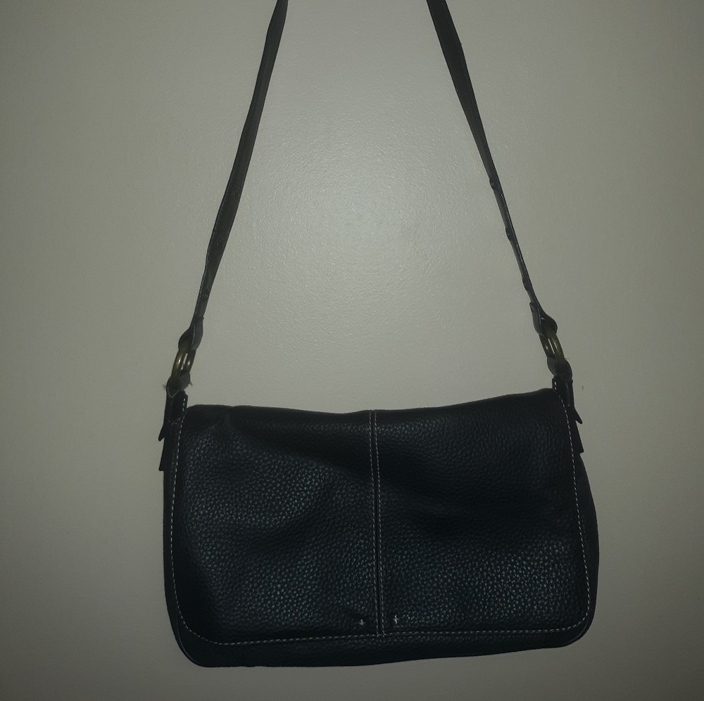 Black liz Claiborne shoulder purse